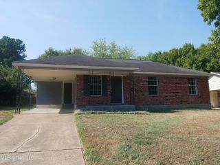 6705 Camelot Road, Horn Lake, MS 38637