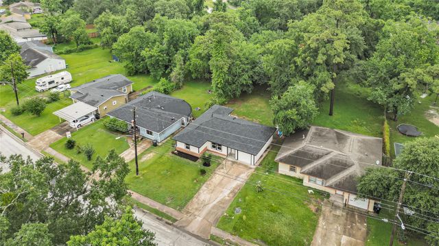 7218 Bretshire Drive, Houston, TX 77016