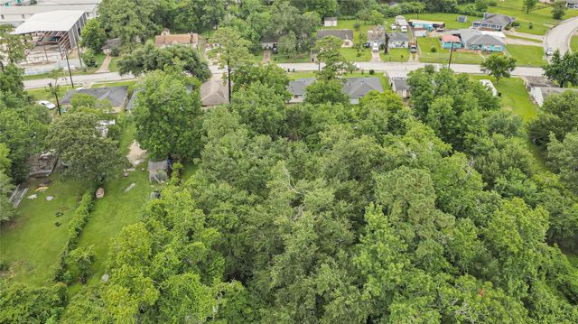 7218 Bretshire Drive, Houston, TX 77016