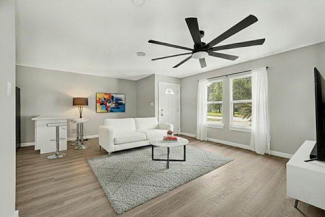 7218 Bretshire Drive, Houston, TX 77016