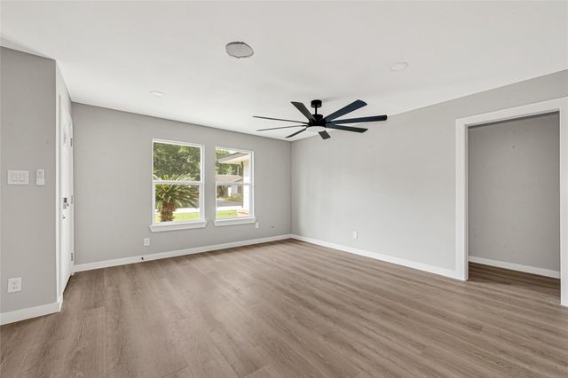 7218 Bretshire Drive, Houston, TX 77016