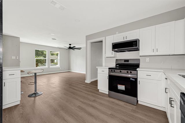 7218 Bretshire Drive, Houston, TX 77016