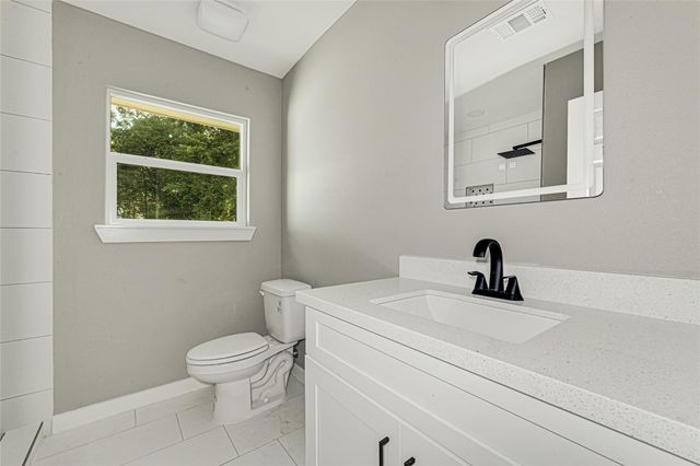 7218 Bretshire Drive, Houston, TX 77016