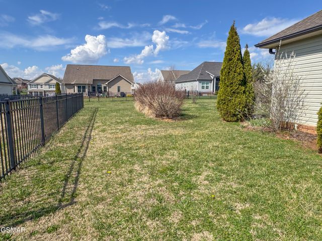 2774 Vista Meadows Lane, Sevierville, TN 37876