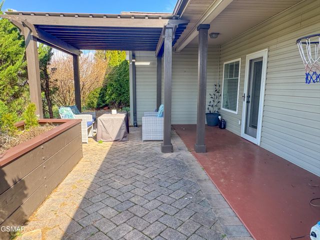 2774 Vista Meadows Lane, Sevierville, TN 37876