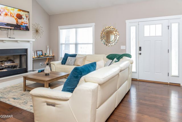 2774 Vista Meadows Lane, Sevierville, TN 37876