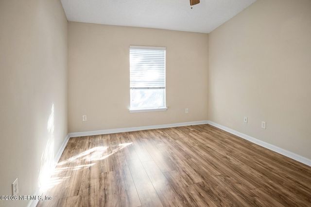 7047 DEER LODGE Circle 106, Jacksonville, FL 32256