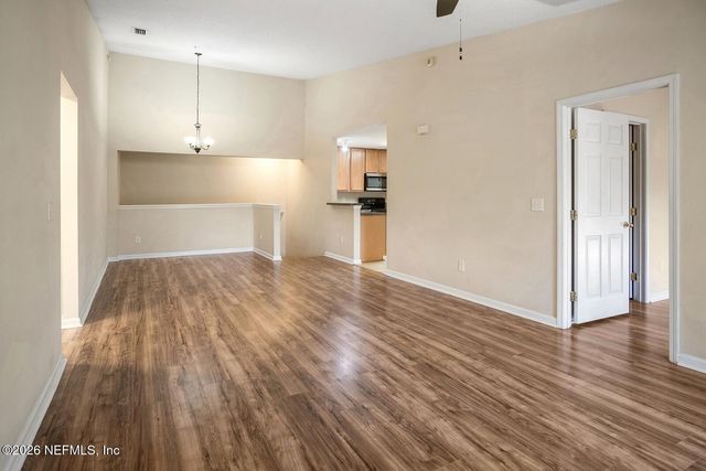 7047 DEER LODGE Circle 106, Jacksonville, FL 32256