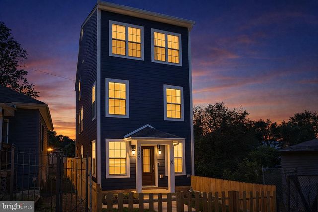 322 56TH ST NE, Washington, DC 20019