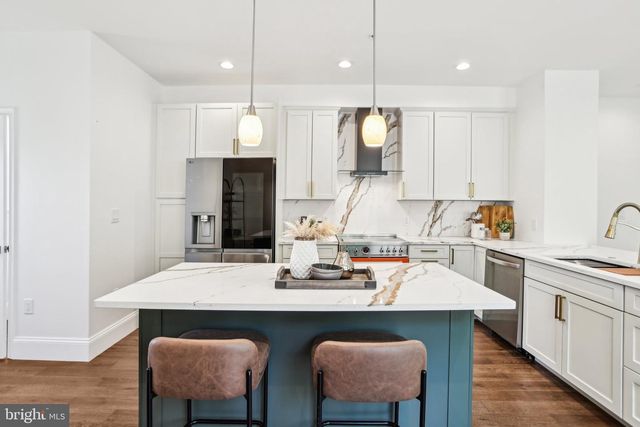 322 56TH ST NE, Washington, DC 20019