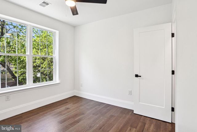 322 56TH ST NE, Washington, DC 20019