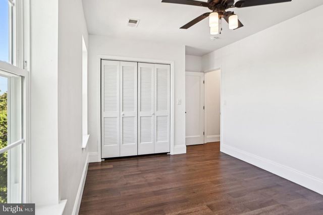 322 56TH ST NE, Washington, DC 20019