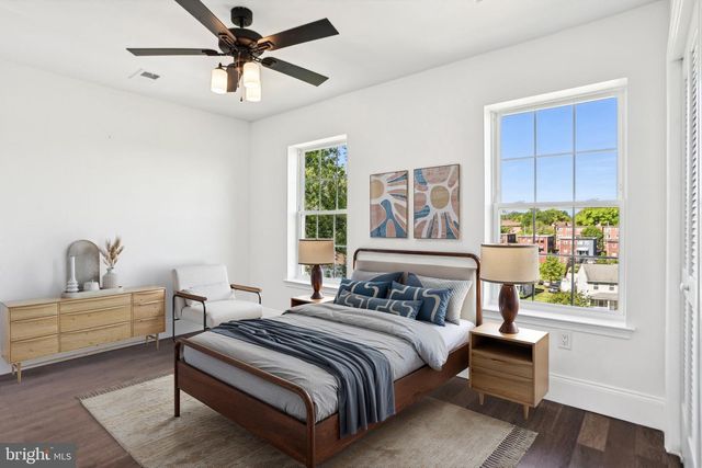 322 56TH ST NE, Washington, DC 20019