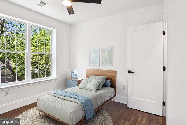 322 56TH ST NE, Washington, DC 20019