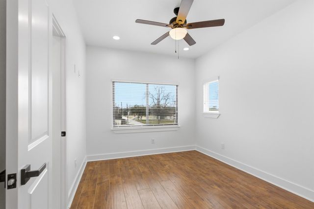 3034 Wayne Street A-B, Houston, TX 77026