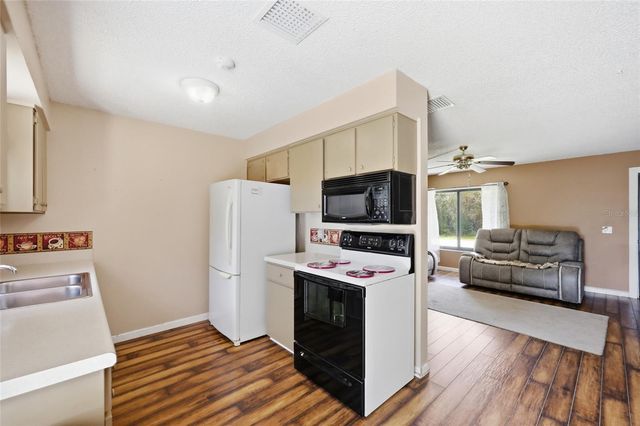 3672 RONDA DRIVE, Deltona, FL 32738