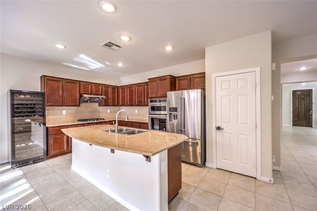 553 Wandering Violets Way, Las Vegas, NV 89138