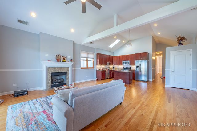 5137 S Wabash Avenue, Chicago, IL 60615