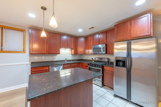 5137 S Wabash Avenue, Chicago, IL 60615