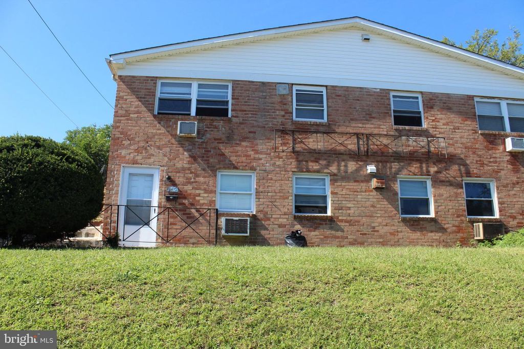 10712 GIFFORD AVE, Philadelphia, PA 19116