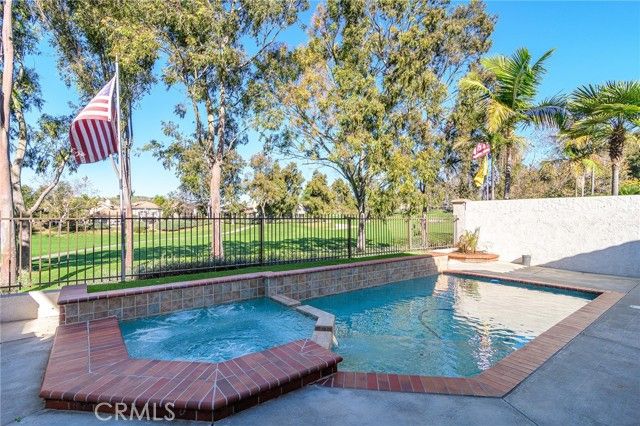 5 Telliz, Rancho Santa Margarita, CA 92688