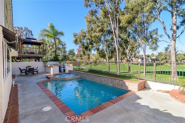 5 Telliz, Rancho Santa Margarita, CA 92688