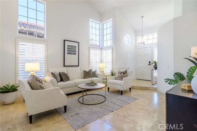 5 Telliz, Rancho Santa Margarita, CA 92688