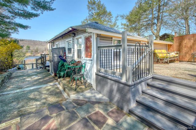 40 Chippewa Crossroads, Putnam Valley, NY 10579