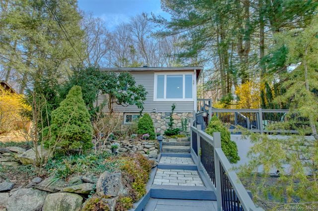 40 Chippewa Crossroads, Putnam Valley, NY 10579