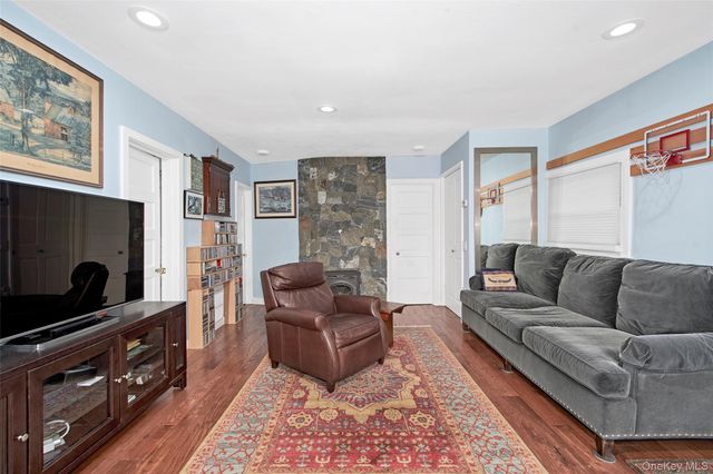 40 Chippewa Crossroads, Putnam Valley, NY 10579