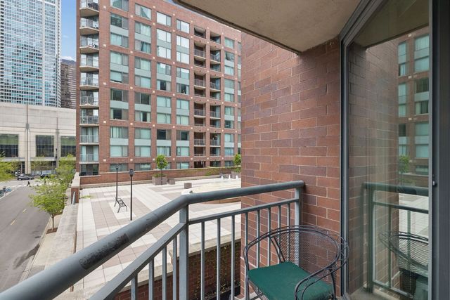 440 N Mcclurg Court 402S, Chicago, IL 60611