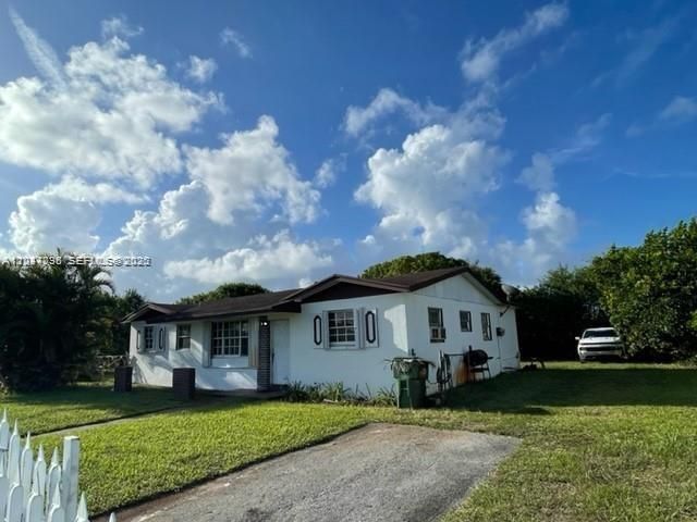 2730 NW 208th Terrace, Miami Gardens, FL 33056