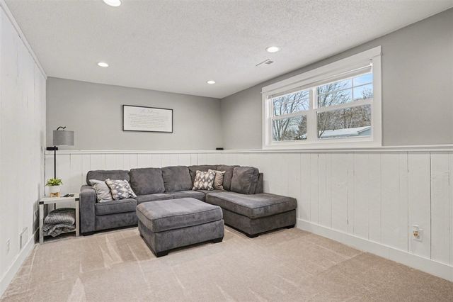 5077 Melmax Street, Norton Shores, MI 49441