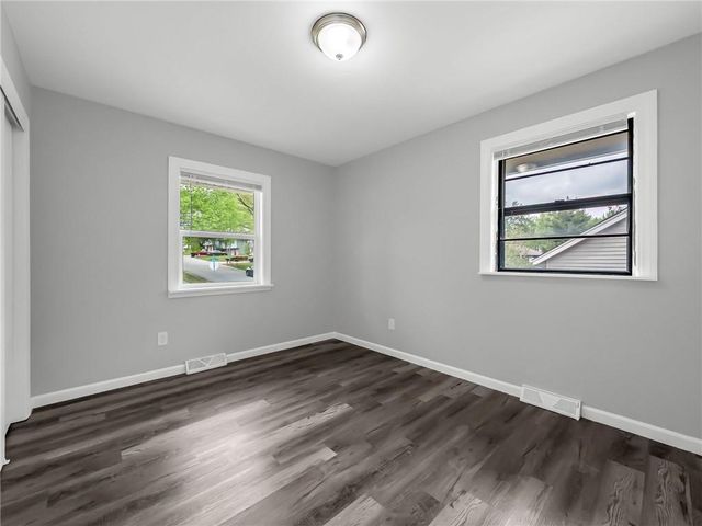 401 S Shrank Avenue, Independence, MO 64056