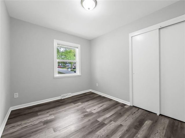401 S Shrank Avenue, Independence, MO 64056