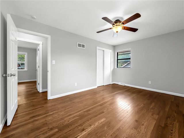 401 S Shrank Avenue, Independence, MO 64056