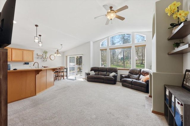 5861 Jergens Rd, Nine Mile Falls, WA 99026