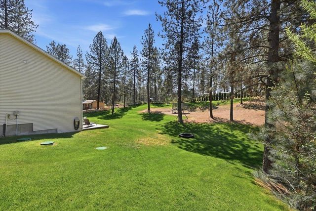 5861 Jergens Rd, Nine Mile Falls, WA 99026