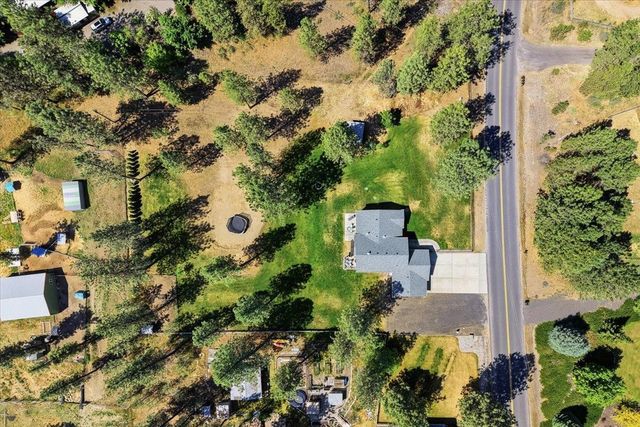 5861 Jergens Rd, Nine Mile Falls, WA 99026