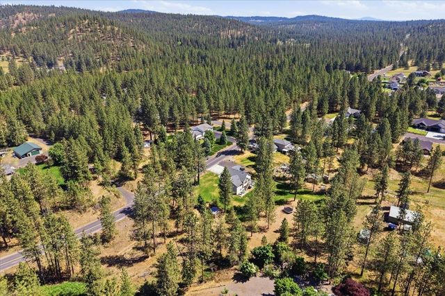 5861 Jergens Rd, Nine Mile Falls, WA 99026
