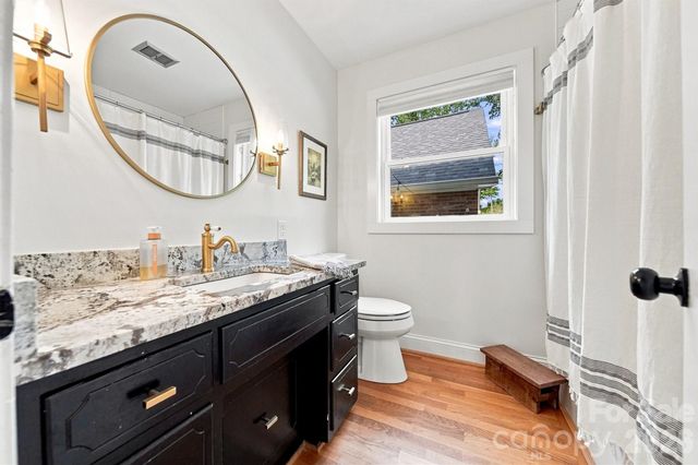 703 Wilmore Street NE, Lenoir, NC 28645