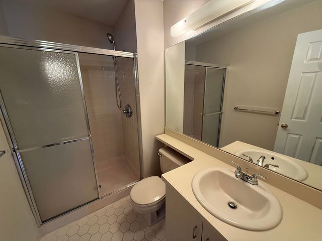 147 Middlesex Road, Merrimack, NH 03054