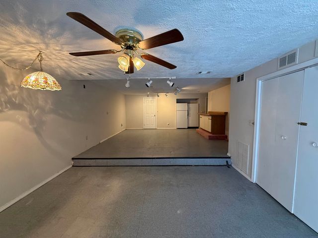 147 Middlesex Road, Merrimack, NH 03054