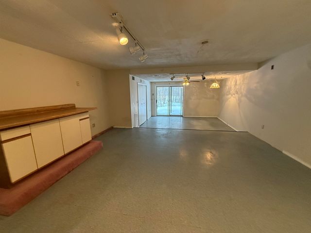 147 Middlesex Road, Merrimack, NH 03054