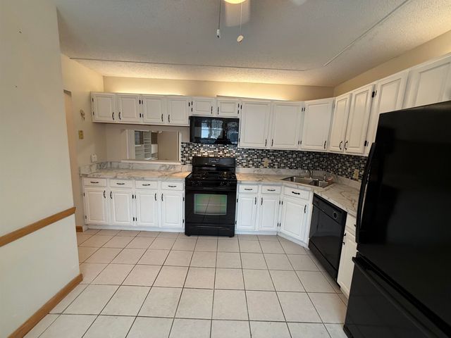 147 Middlesex Road, Merrimack, NH 03054