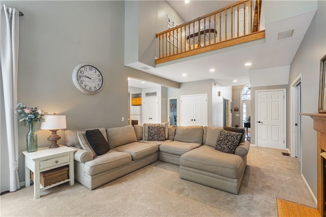 6 Valley View Circle, Victor, NY 14564