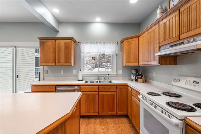 6 Valley View Circle, Victor, NY 14564