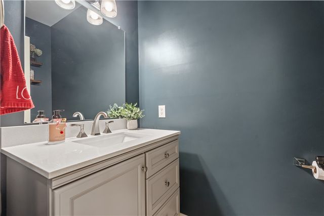 6 Valley View Circle, Victor, NY 14564