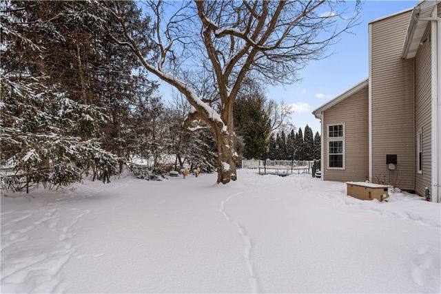 6 Valley View Circle, Victor, NY 14564