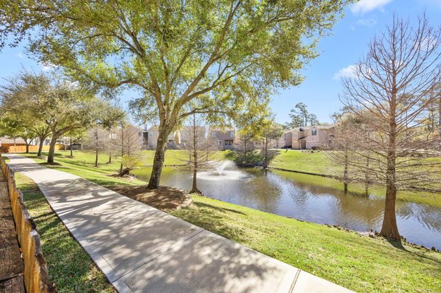 10045 Hillside Bayou Dr, Houston, TX 77080